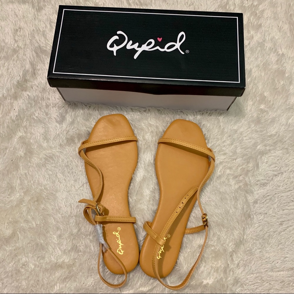 NWT Mustard Sandals
